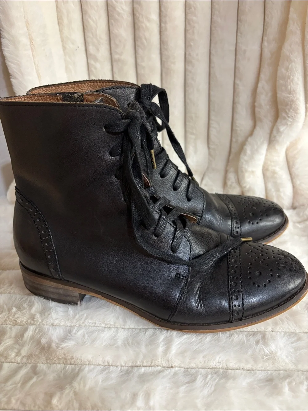 Sprout Black Leather Lace Up Brogue Ankle Boots Cap Toe Oxfords Size 8 8.5
